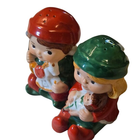 Vintage 1983 Christmas Salt and Pepper Shakers Santas Helpers Claus and Co Avon - Picture 12 of 16